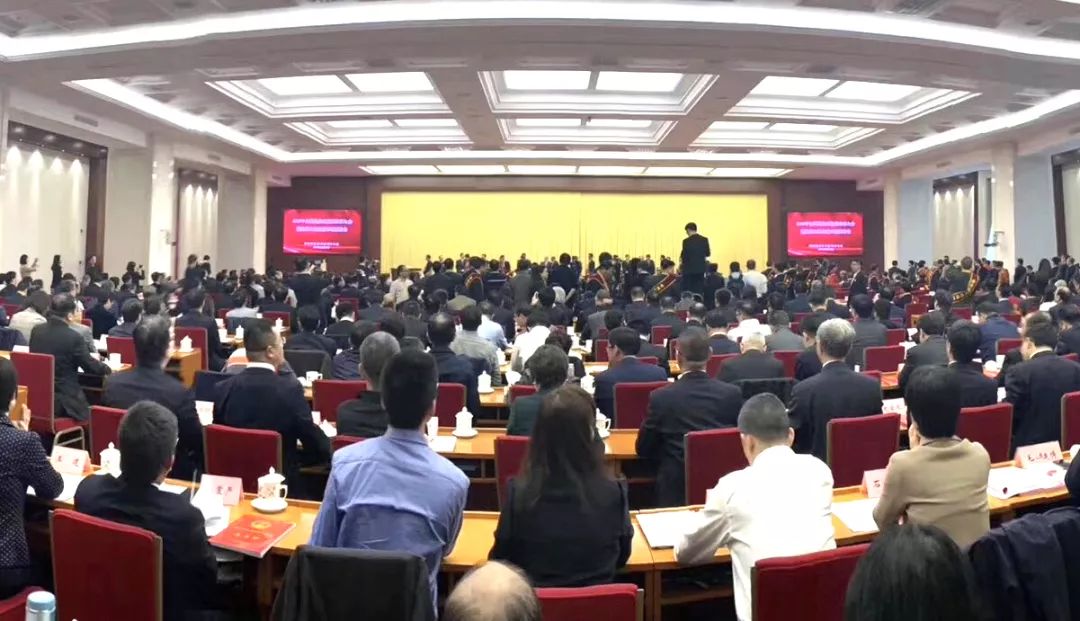 全国脱贫攻坚奖赞美大会在京进行