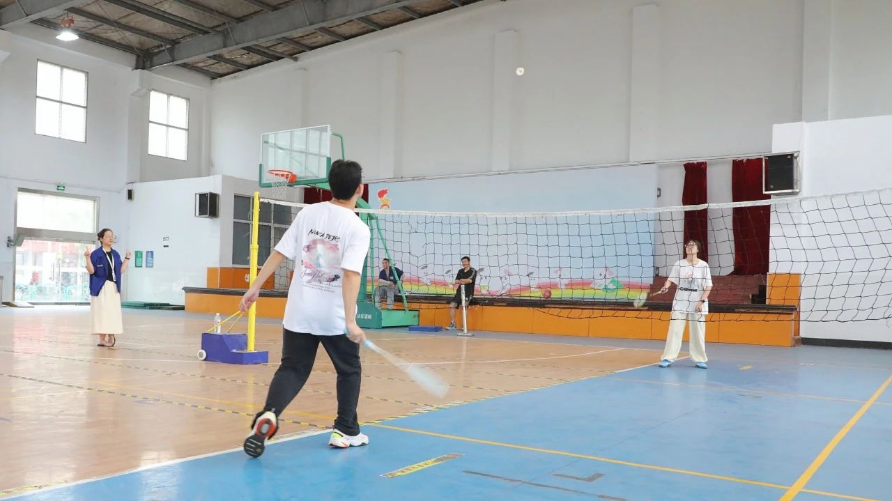 15b8903222eb3e81fd107c05ce8961ae