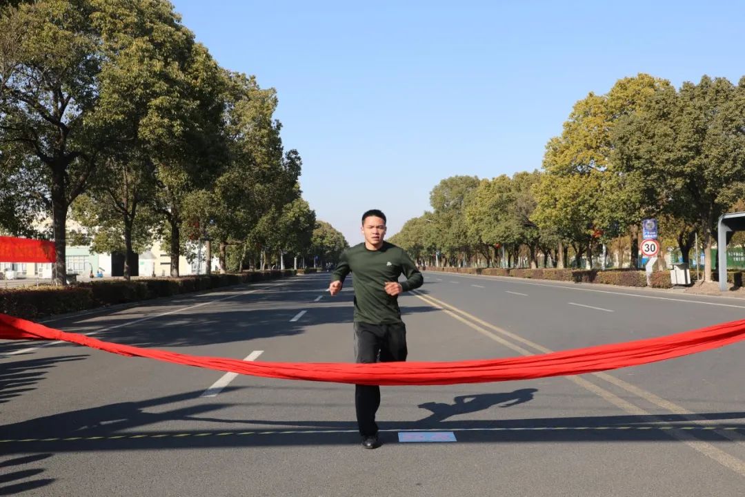 ea1c3d3c968aa21eba6d7052f4e42aa7